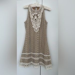 A’Reve Cocktail Lace Beige Mini Dress, M